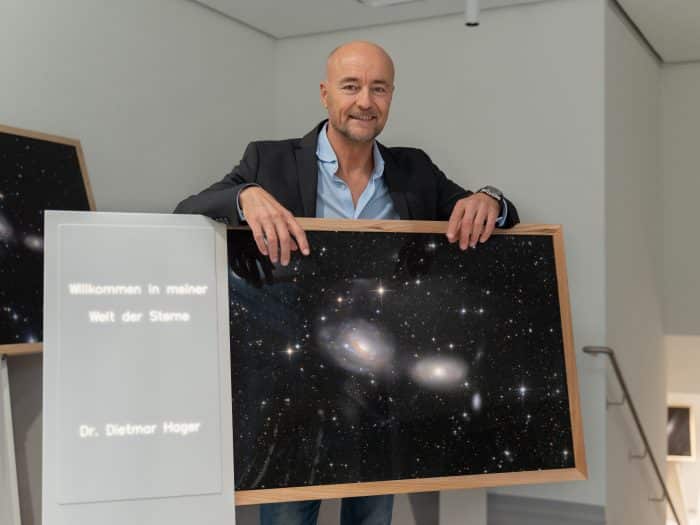 Dr. Dietmar Hager mit Astrofoto